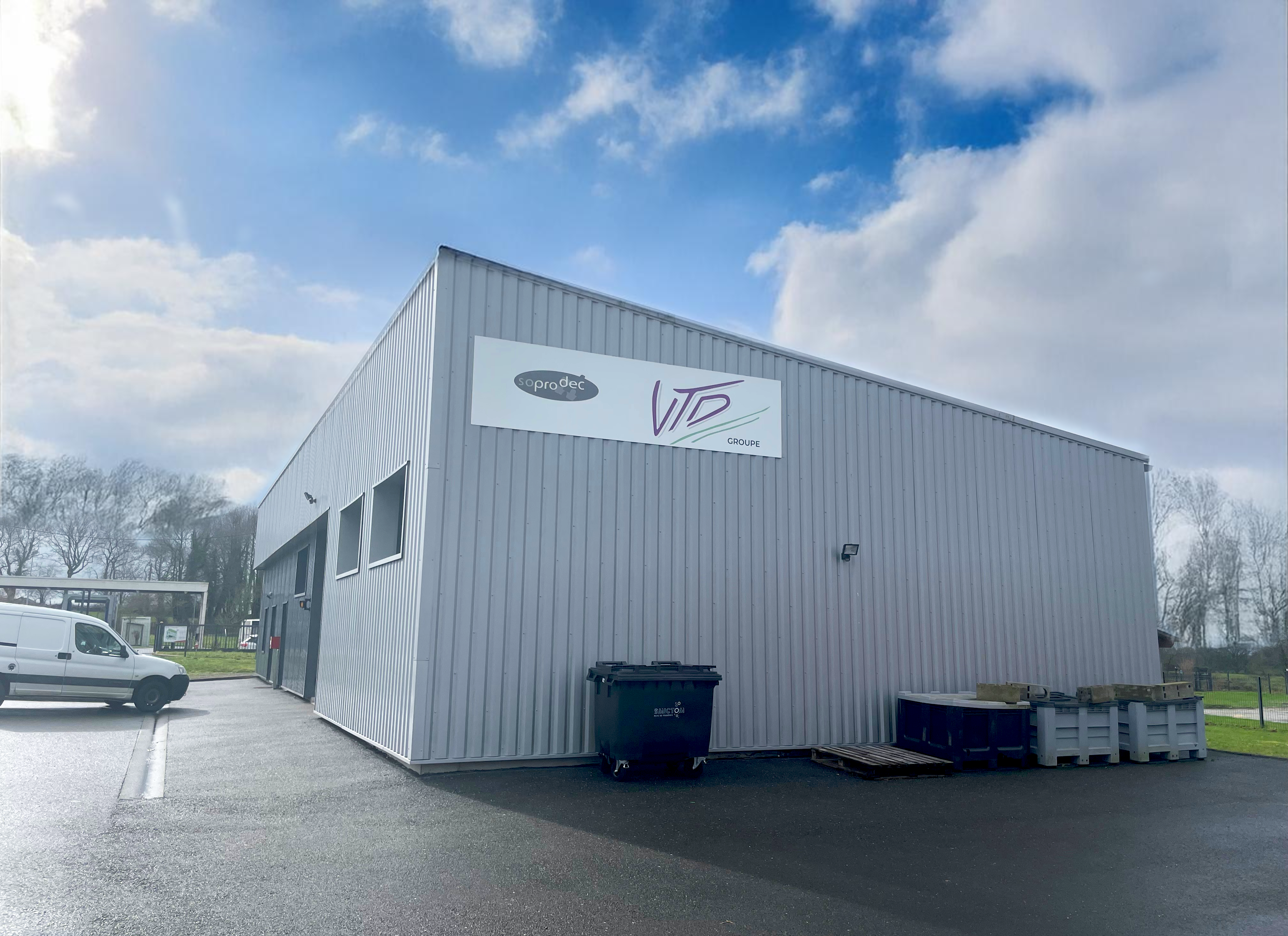 Site-lecousse-groupe-vtd-veyret-techniques-decoupe-fabrication--outillage-decoupe